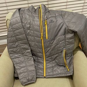 LL Bean Silver Prima loft light weight jacket